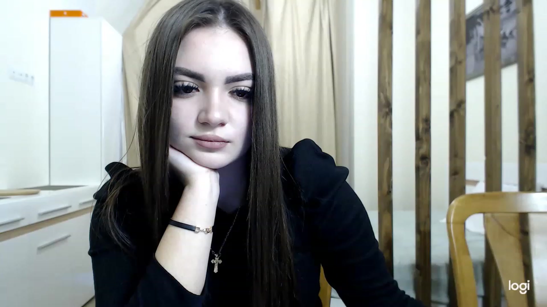 Gallery image thumbnail from CutieMoonX's myfreecams stream on, 03/10/2023, 15:46 image 11 of 20