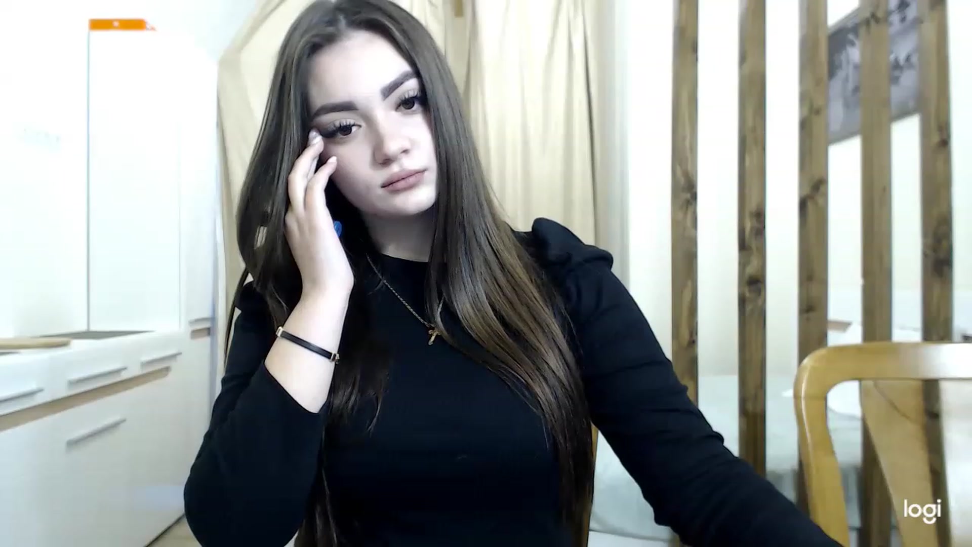 Gallery image thumbnail from CutieMoonX's myfreecams stream on, 03/10/2023, 15:46 image 12 of 20