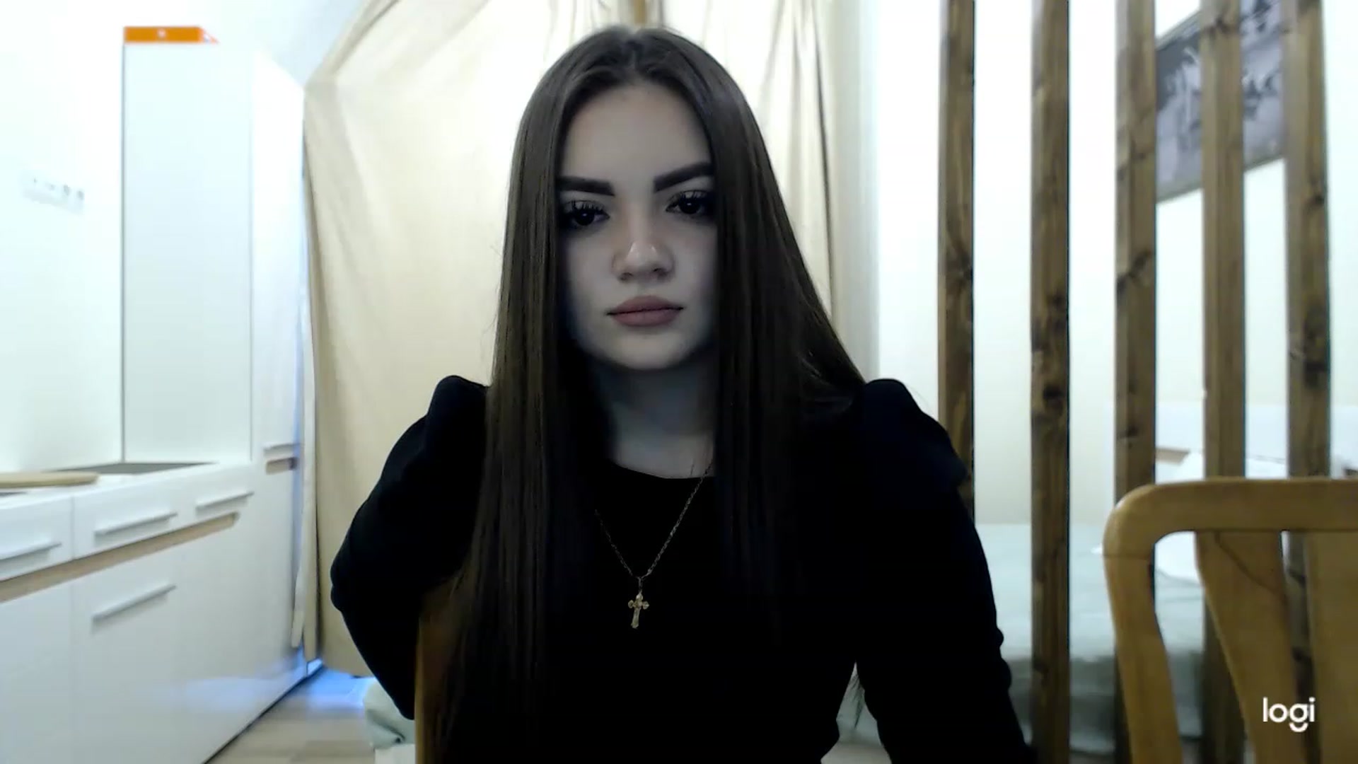 Gallery image thumbnail from CutieMoonX's myfreecams stream on, 03/10/2023, 15:46 image 6 of 20