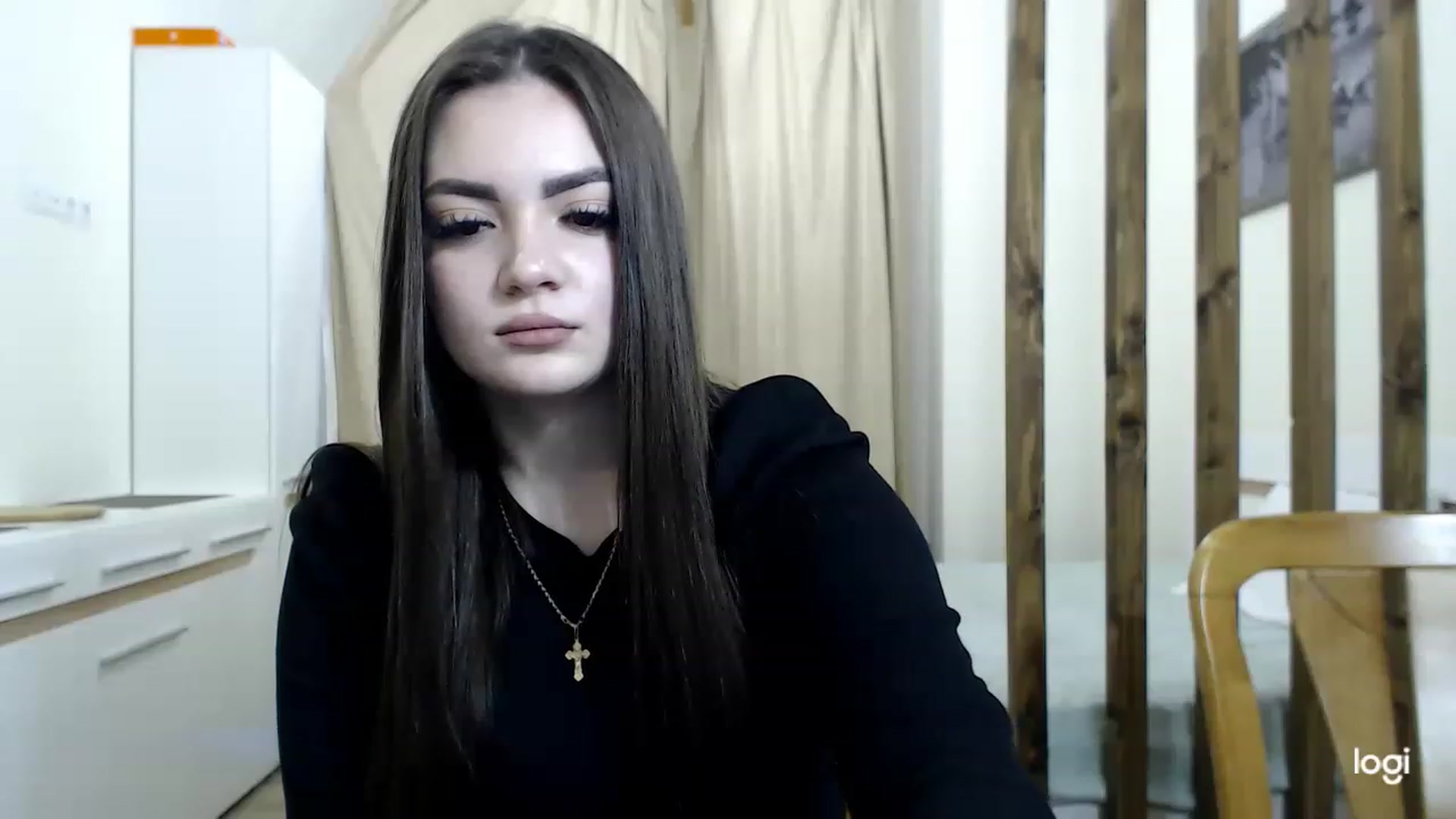 Gallery image thumbnail from CutieMoonX's myfreecams stream on, 03/10/2023, 15:46 image 16 of 20