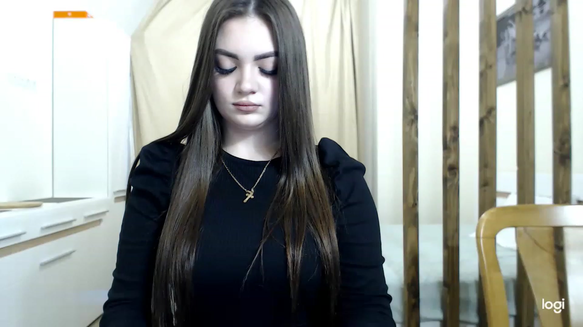 Gallery image thumbnail from CutieMoonX's myfreecams stream on, 03/10/2023, 15:46 image 13 of 20