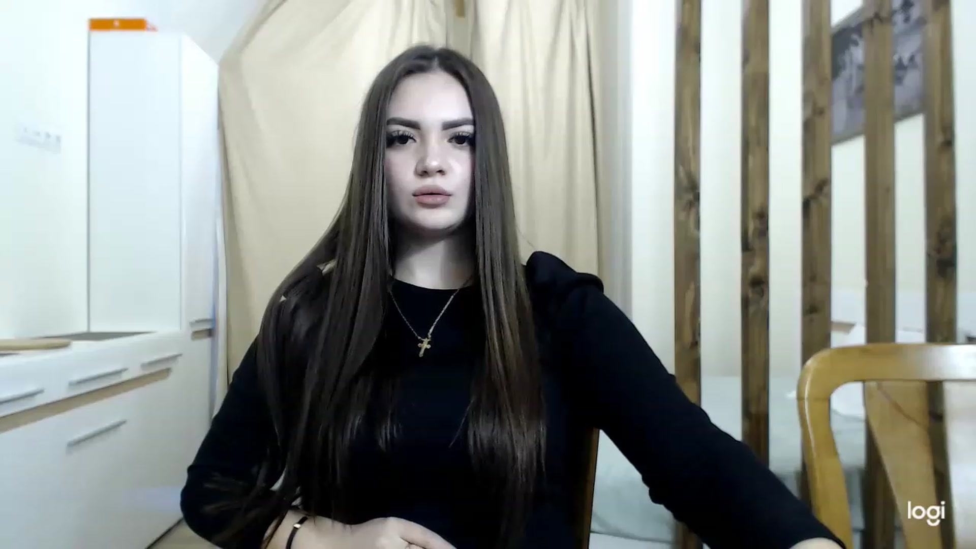 Gallery image thumbnail from CutieMoonX's myfreecams stream on, 03/10/2023, 15:46 image 10 of 20