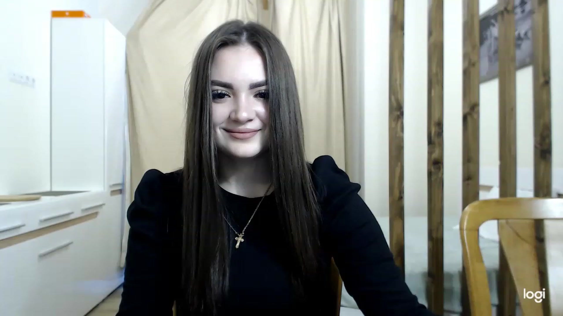 Gallery image thumbnail from CutieMoonX's myfreecams stream on, 03/10/2023, 15:46 image 8 of 20