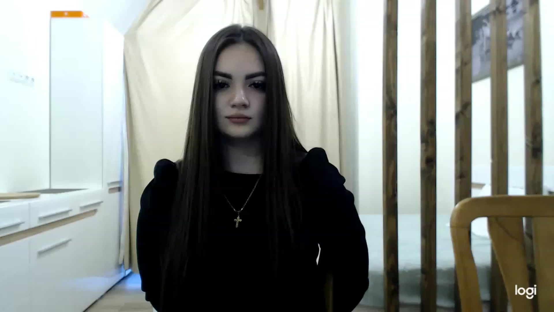 Gallery image thumbnail from CutieMoonX's myfreecams stream on, 03/10/2023, 15:46 image 5 of 20
