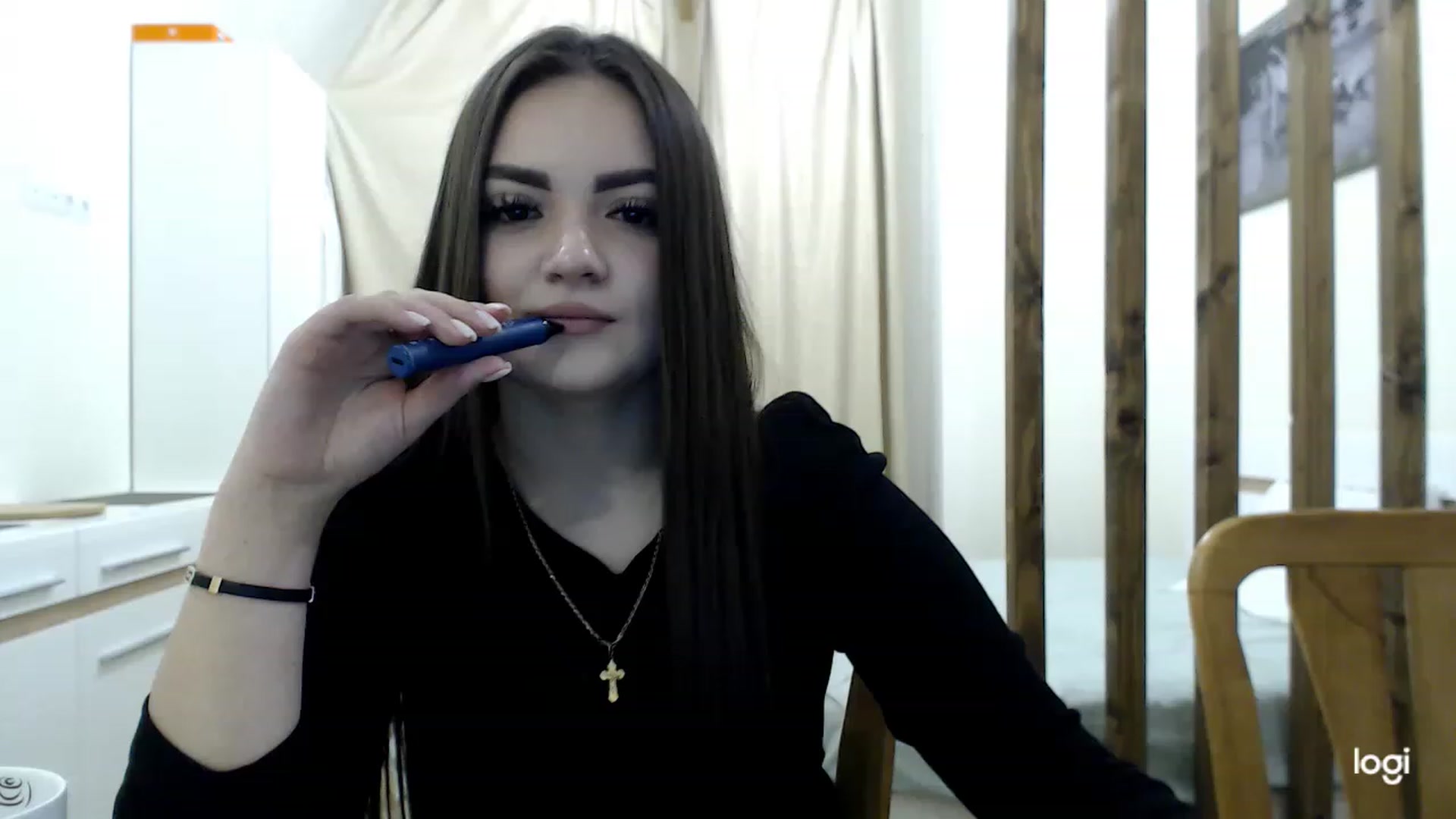 Gallery image thumbnail from CutieMoonX's myfreecams stream on, 03/10/2023, 16:19 image 6 of 20