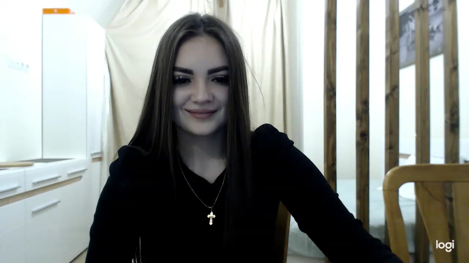 Gallery image thumbnail from CutieMoonX's myfreecams stream on, 03/10/2023, 16:19 image 11 of 20