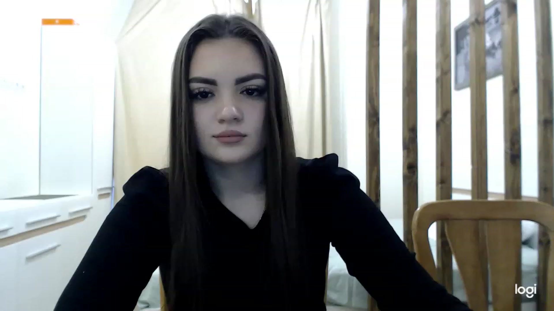 Gallery image thumbnail from CutieMoonX's myfreecams stream on, 03/11/2023, 14:53 image 5 of 20