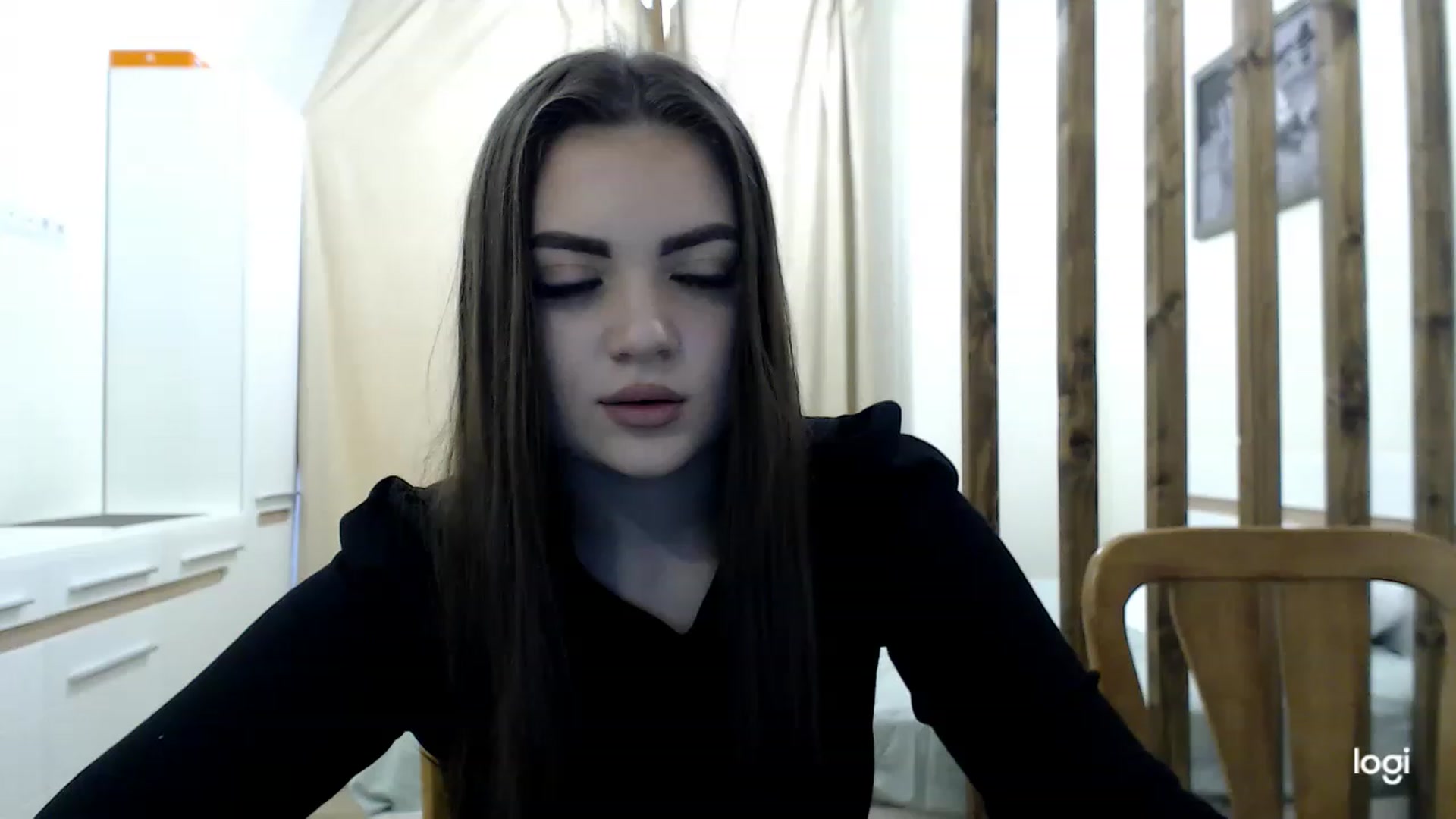 Gallery image thumbnail from CutieMoonX's myfreecams stream on, 03/11/2023, 14:53 image 7 of 20