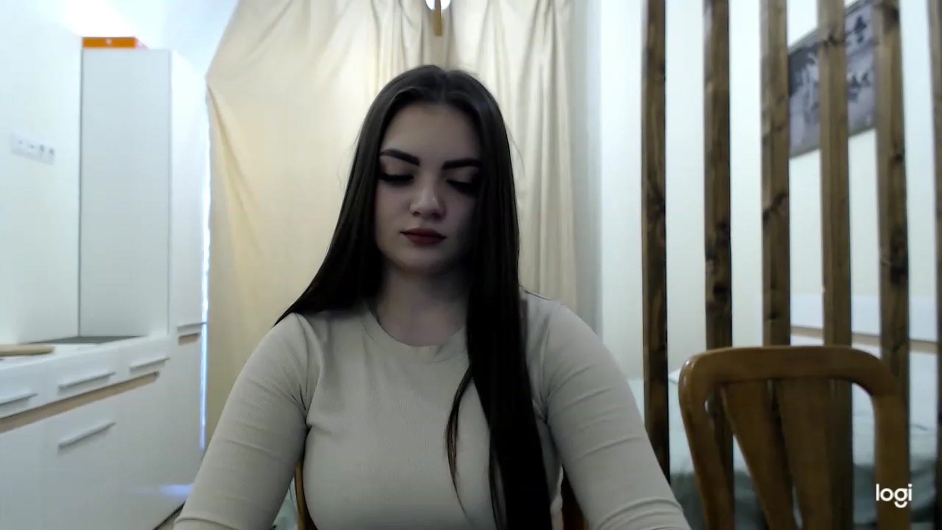 Gallery image thumbnail from CutieMoonX's myfreecams stream on, 03/13/2023, 15:21 image 2 of 20
