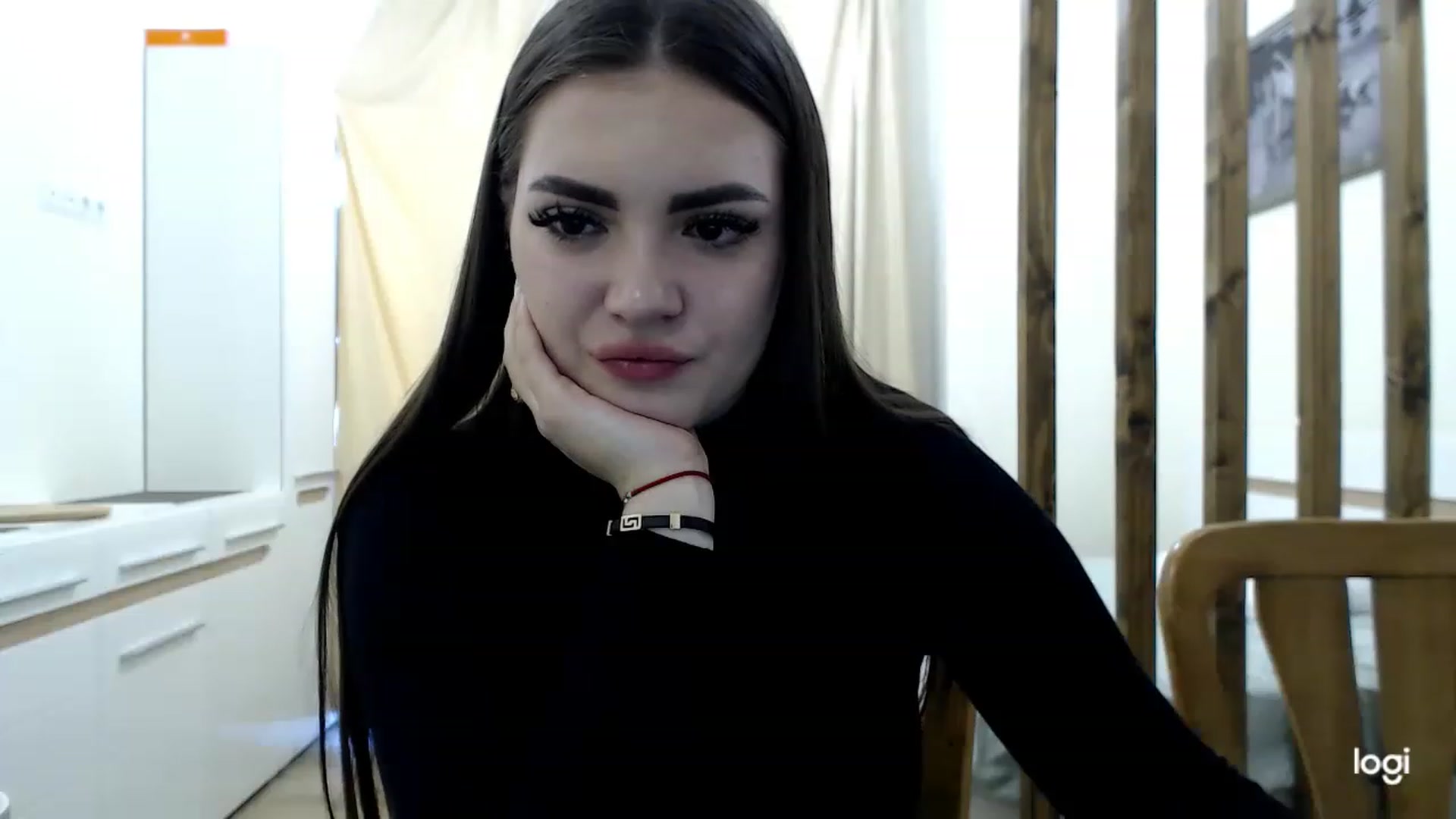 Gallery image thumbnail from CutieMoonX's myfreecams stream on, 03/14/2023, 14:19 image 19 of 20