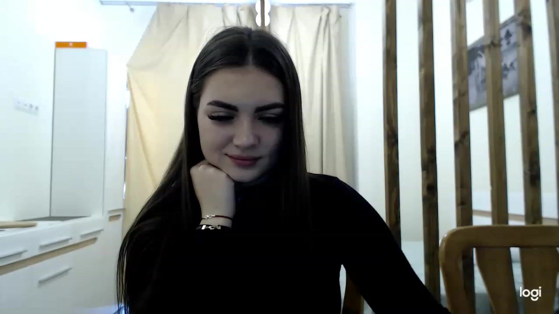 Gallery image thumbnail from CutieMoonX's myfreecams stream on, 03/14/2023, 14:19 image 8 of 20