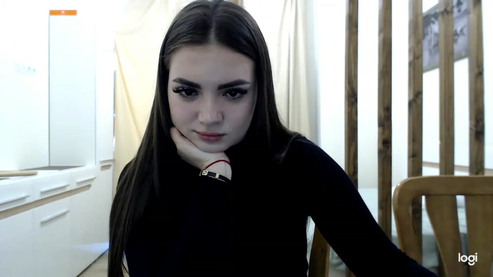 Gallery image thumbnail from CutieMoonX's myfreecams stream on, 03/14/2023, 14:19 image 16 of 20