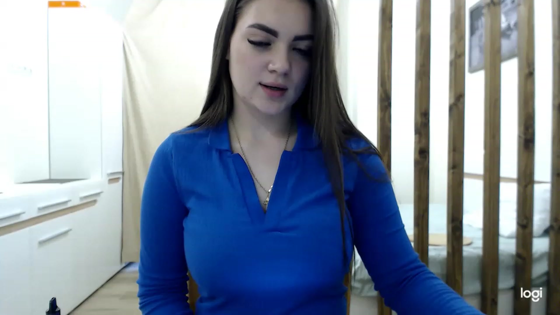 Gallery image thumbnail from CutieMoonX's myfreecams stream on, 03/15/2023, 15:24 image 18 of 20