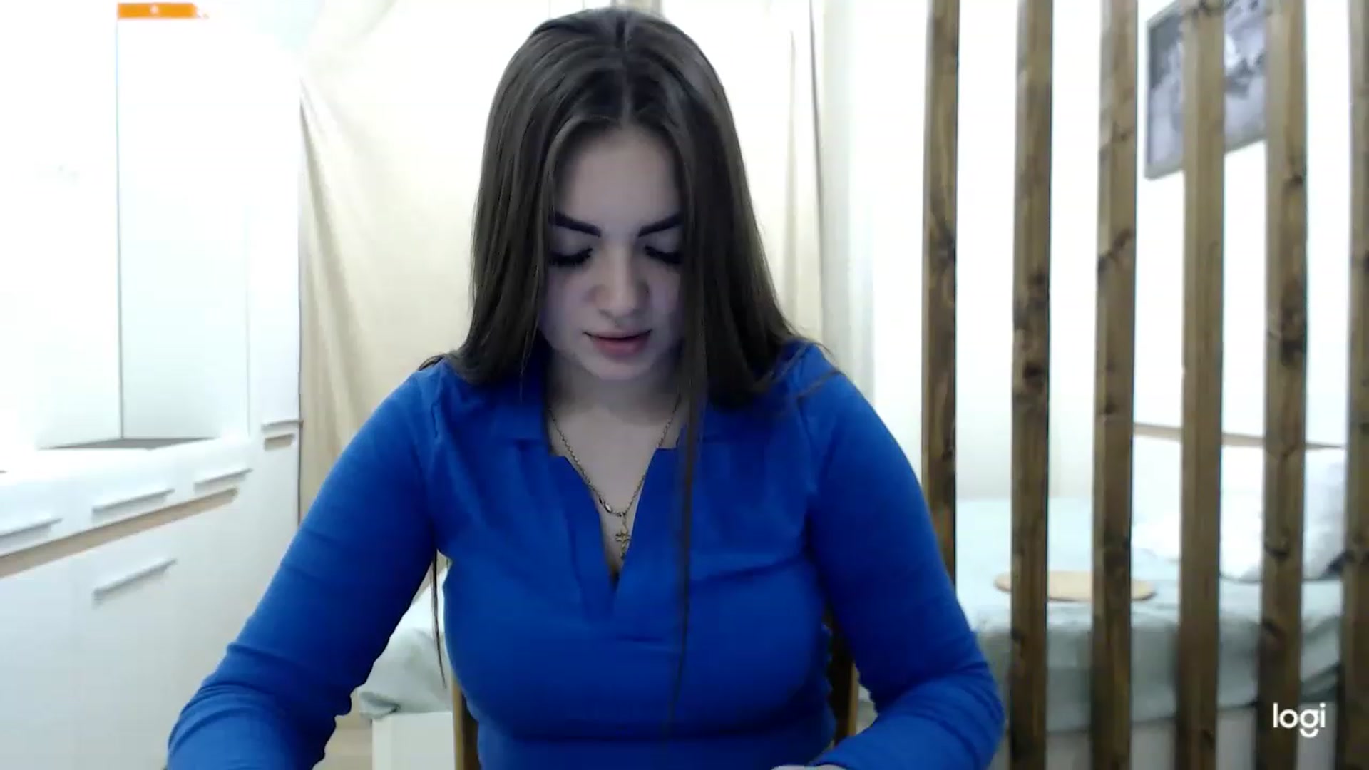 Gallery image thumbnail from CutieMoonX's myfreecams stream on, 03/15/2023, 15:24 image 6 of 20