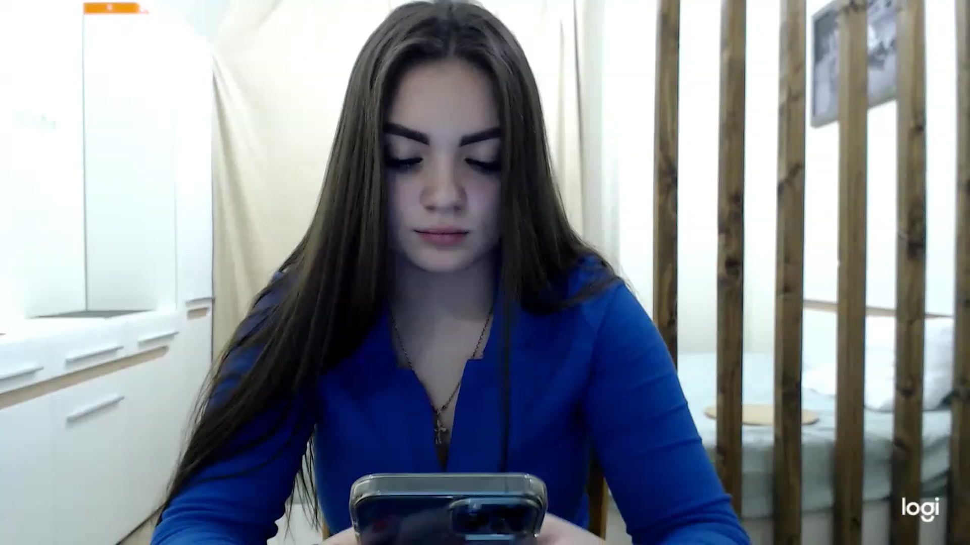 Gallery image thumbnail from CutieMoonX's myfreecams stream on, 03/15/2023, 15:24 image 10 of 20
