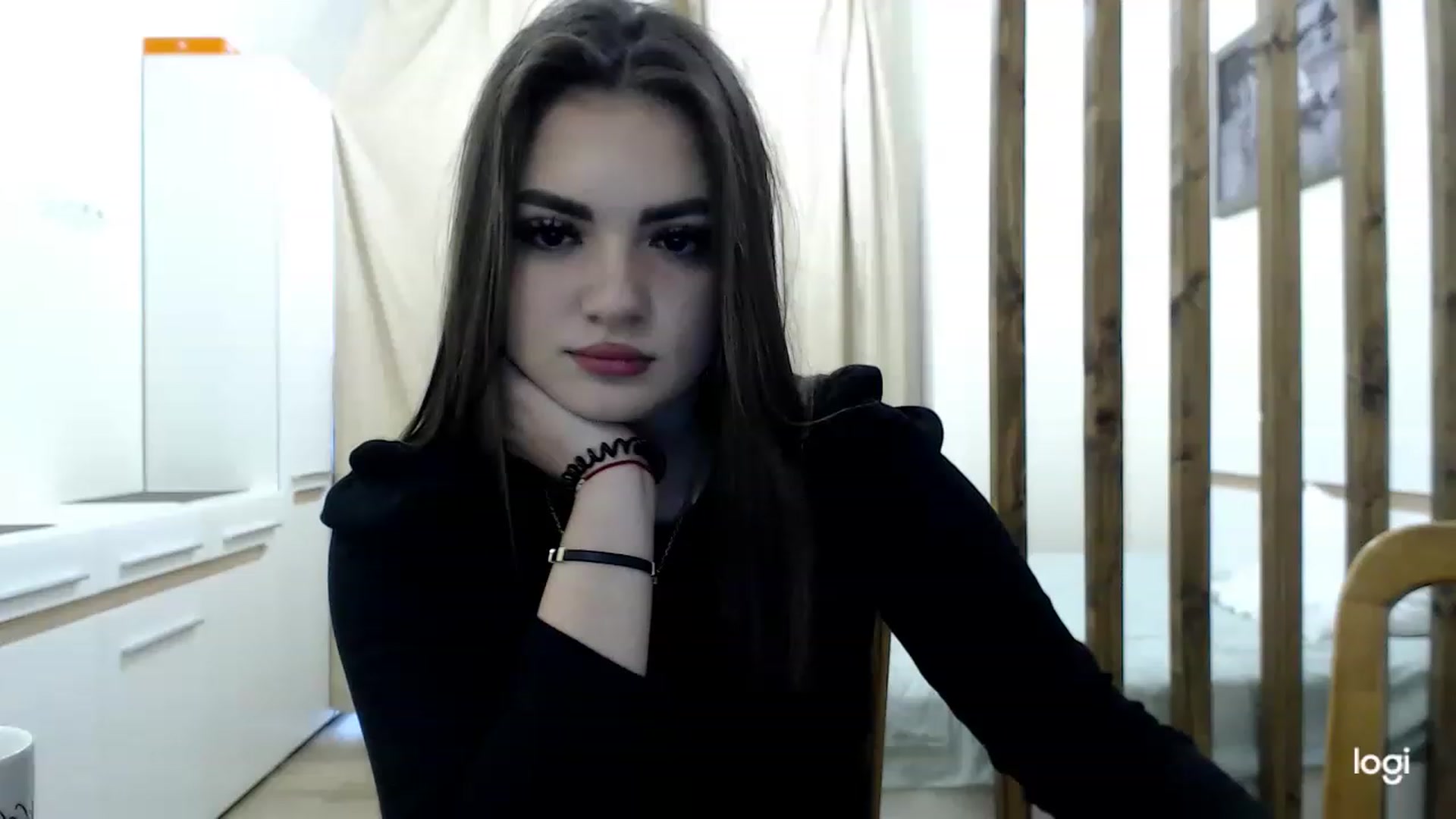 Gallery image thumbnail from CutieMoonX's myfreecams stream on, 03/17/2023, 15:01 image 7 of 20