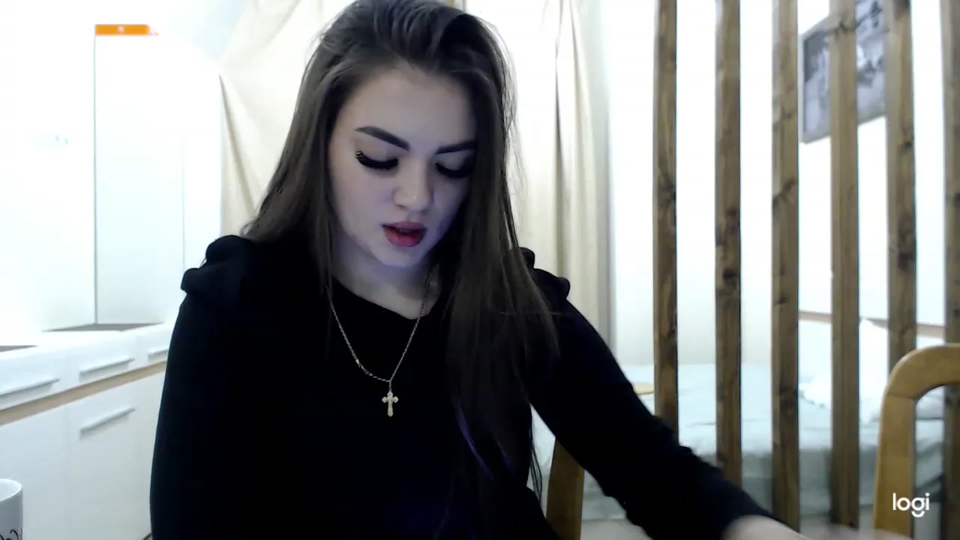 Gallery image thumbnail from CutieMoonX's myfreecams stream on, 03/17/2023, 15:01 image 10 of 20