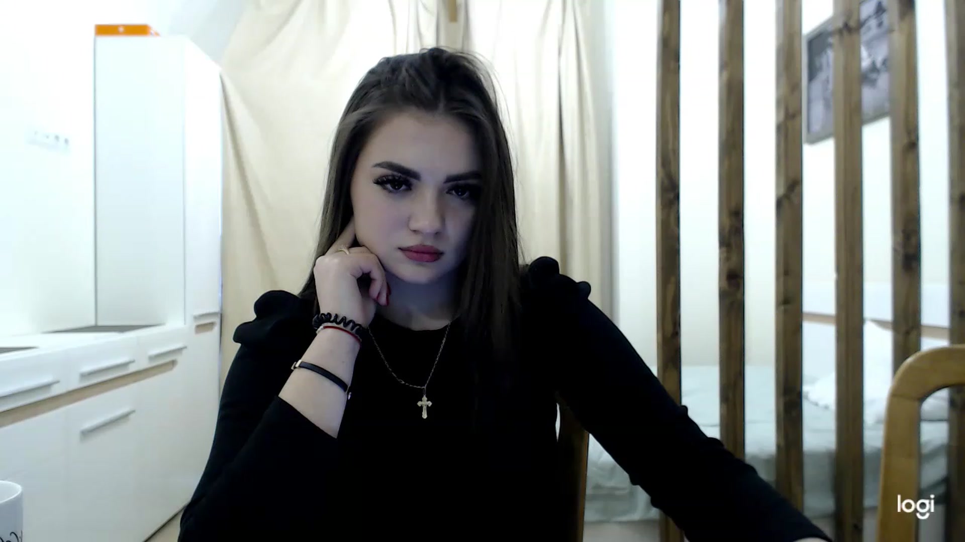 Gallery image thumbnail from CutieMoonX's myfreecams stream on, 03/17/2023, 15:01 image 4 of 20