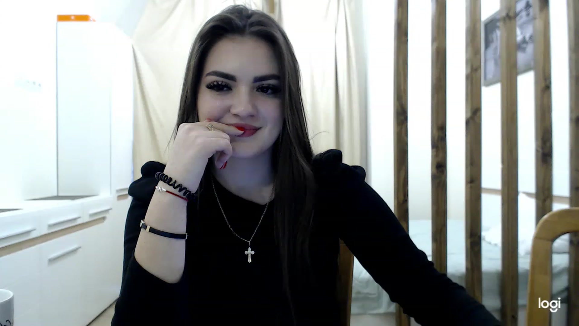 Gallery image thumbnail from CutieMoonX's myfreecams stream on, 03/17/2023, 15:01 image 5 of 20