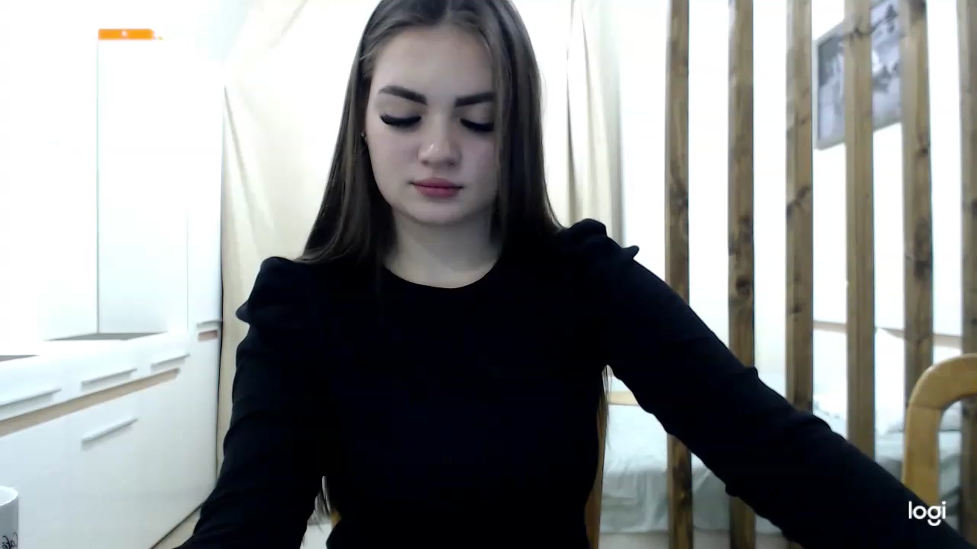 Gallery image thumbnail from CutieMoonX's myfreecams stream on, 03/17/2023, 16:33 image 17 of 20