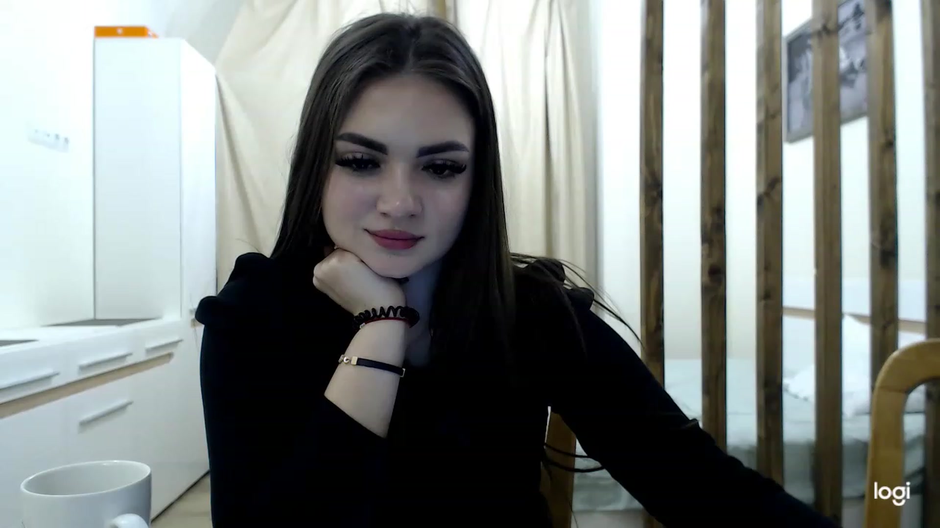 Gallery image thumbnail from CutieMoonX's myfreecams stream on, 03/17/2023, 16:33 image 2 of 20