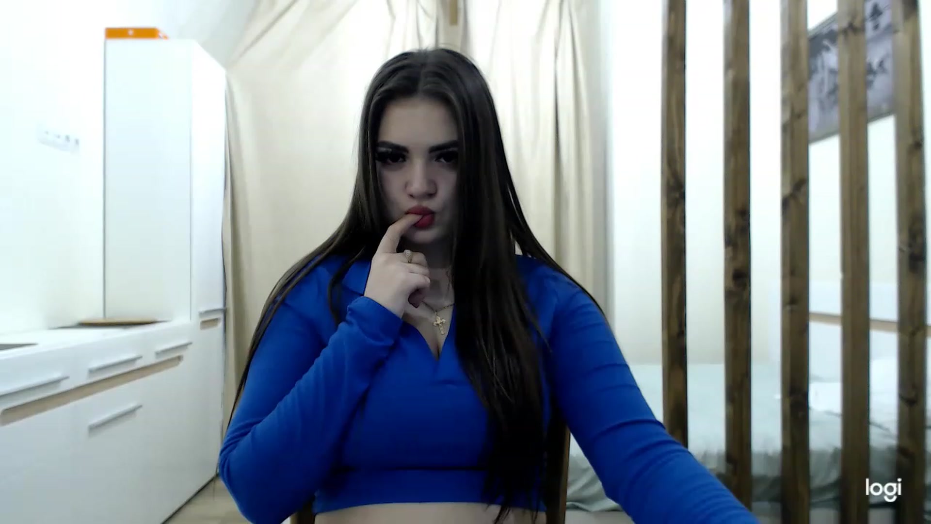 Gallery image thumbnail from CutieMoonX's myfreecams stream on, 03/18/2023, 16:09 image 11 of 20