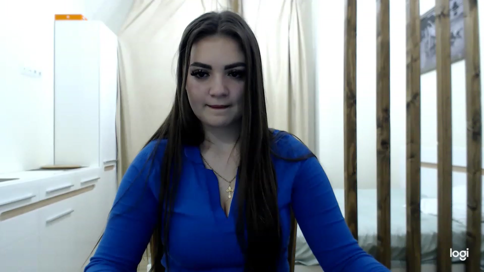 Gallery image thumbnail from CutieMoonX's myfreecams stream on, 03/18/2023, 16:09 image 15 of 20