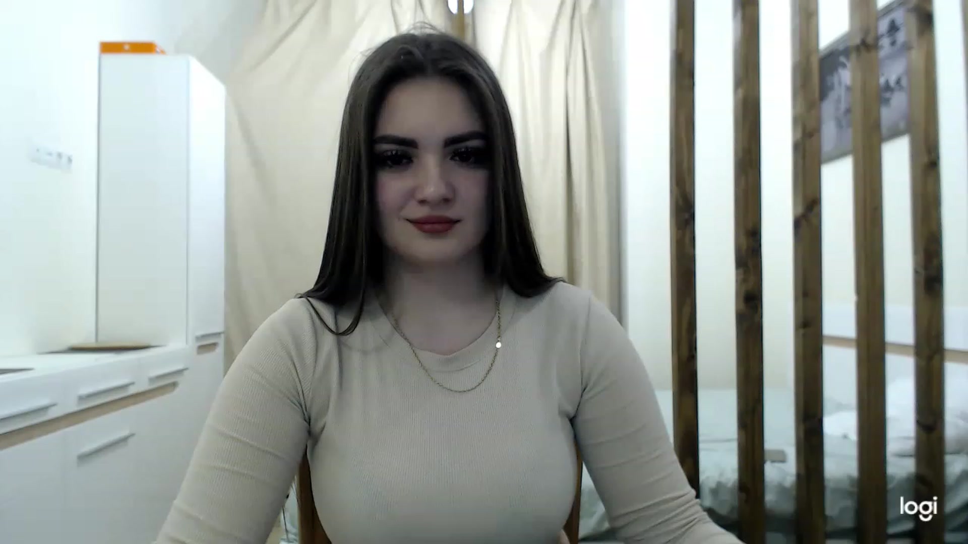 Gallery image thumbnail from CutieMoonX's myfreecams stream on, 03/20/2023, 18:03 image 2 of 20