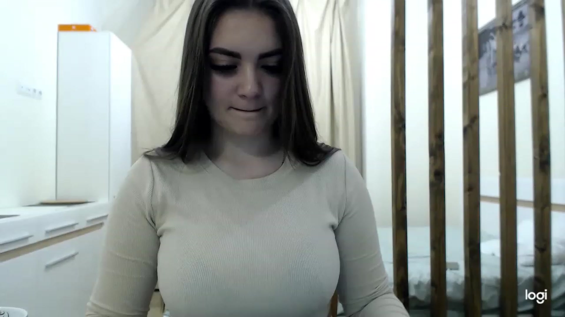 Gallery image thumbnail from CutieMoonX's myfreecams stream on, 03/20/2023, 18:03 image 12 of 20