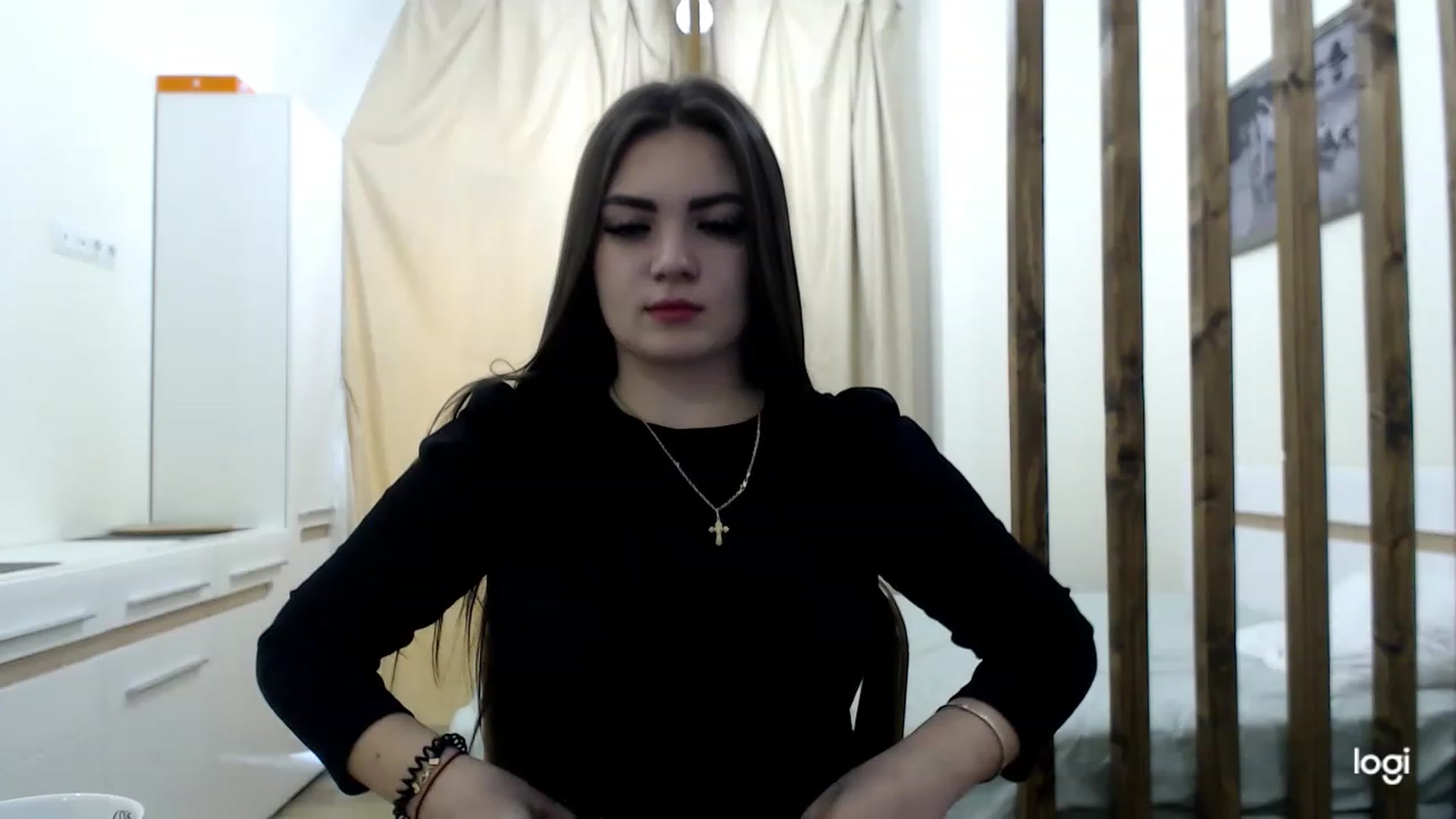 Gallery image thumbnail from CutieMoonX's myfreecams stream on, 03/21/2023, 13:04 image 7 of 20