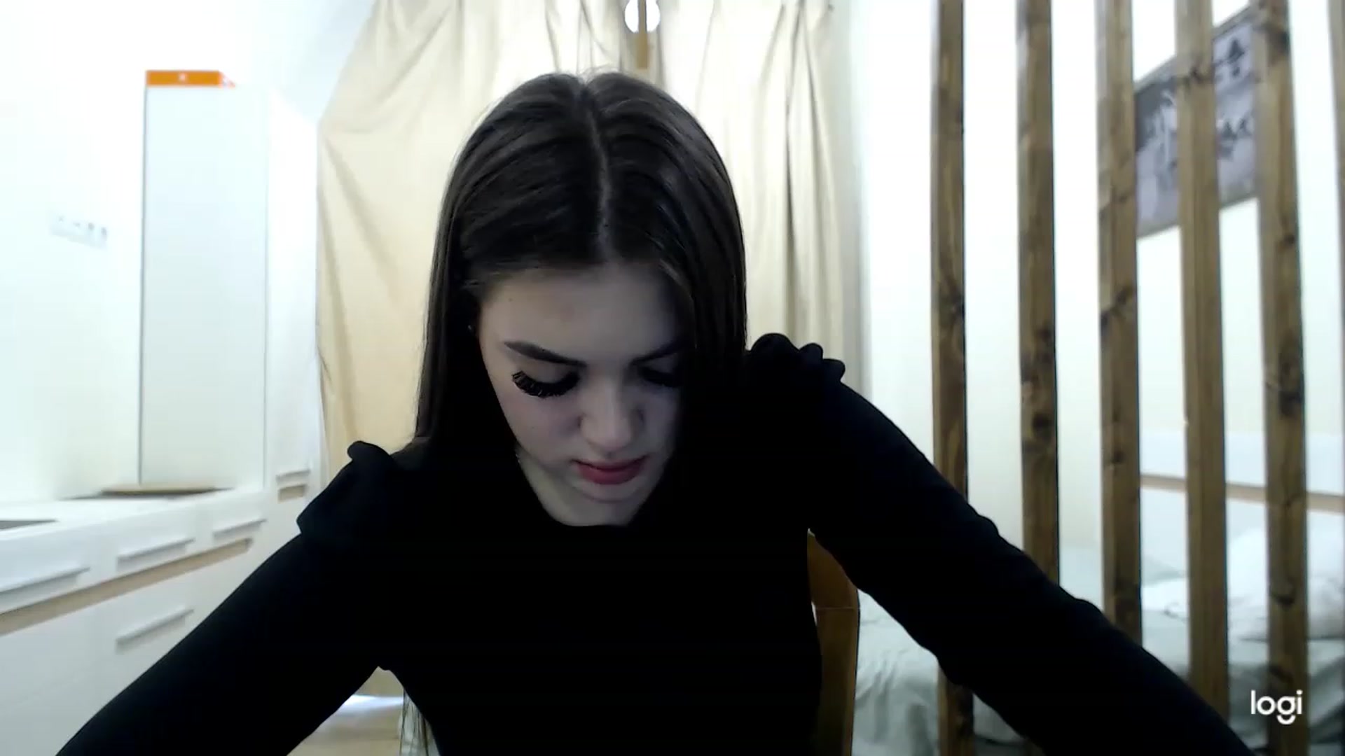Gallery image thumbnail from CutieMoonX's myfreecams stream on, 03/21/2023, 14:28 image 9 of 20