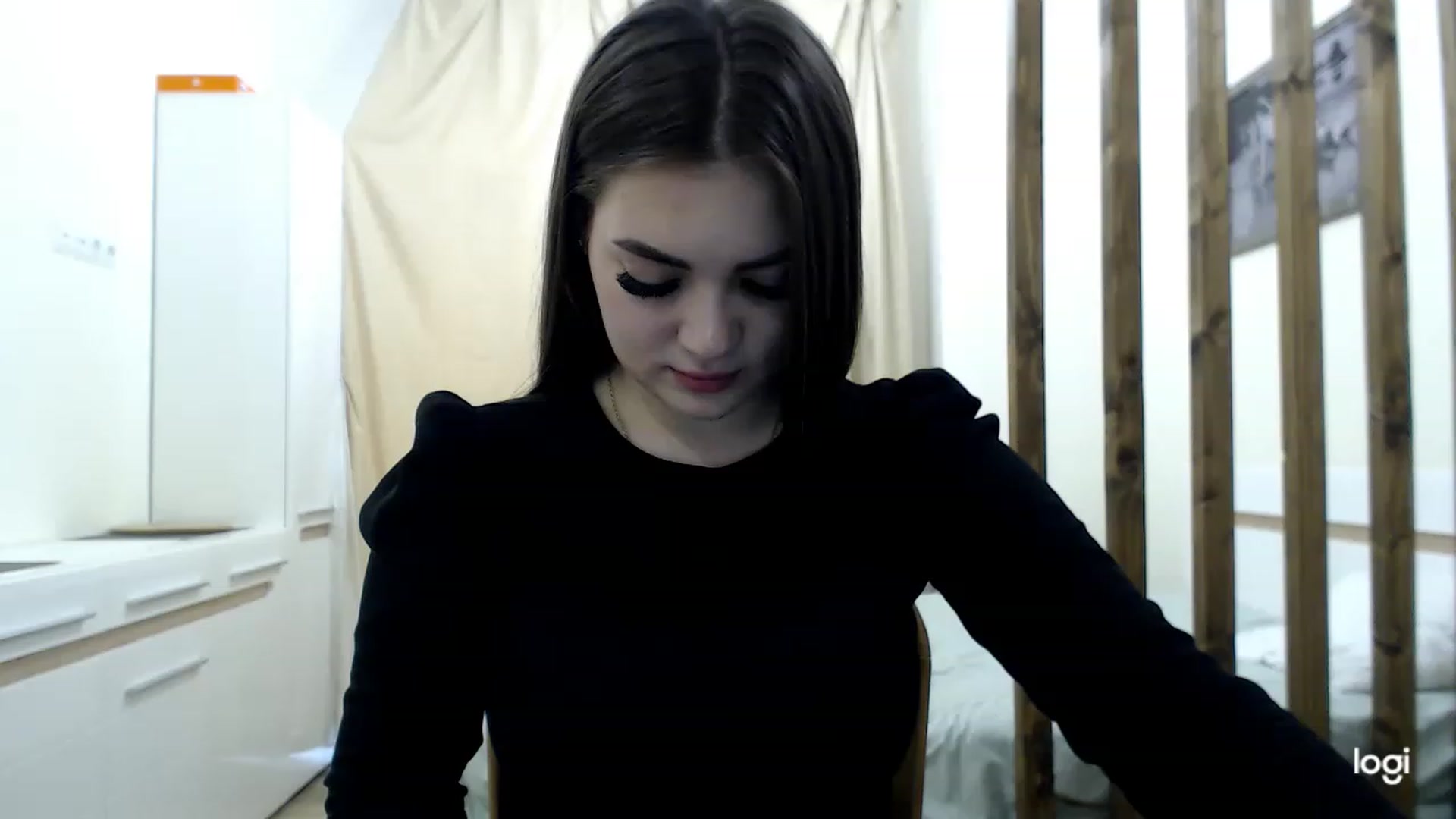 Gallery image thumbnail from CutieMoonX's myfreecams stream on, 03/21/2023, 14:28 image 7 of 20