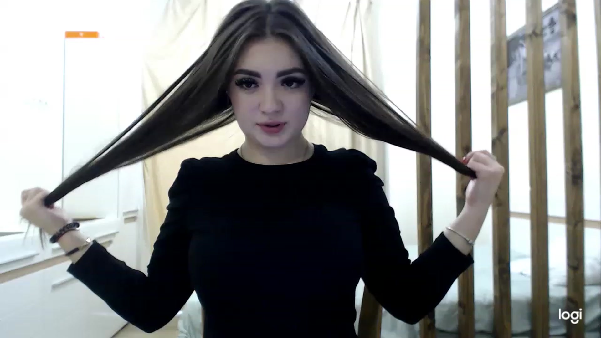 Gallery image thumbnail from CutieMoonX's myfreecams stream on, 03/21/2023, 14:28 image 3 of 20