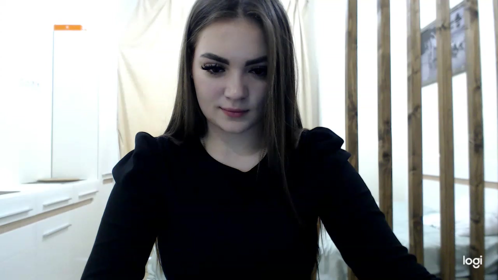 Gallery image thumbnail from CutieMoonX's myfreecams stream on, 03/21/2023, 14:28 image 15 of 20