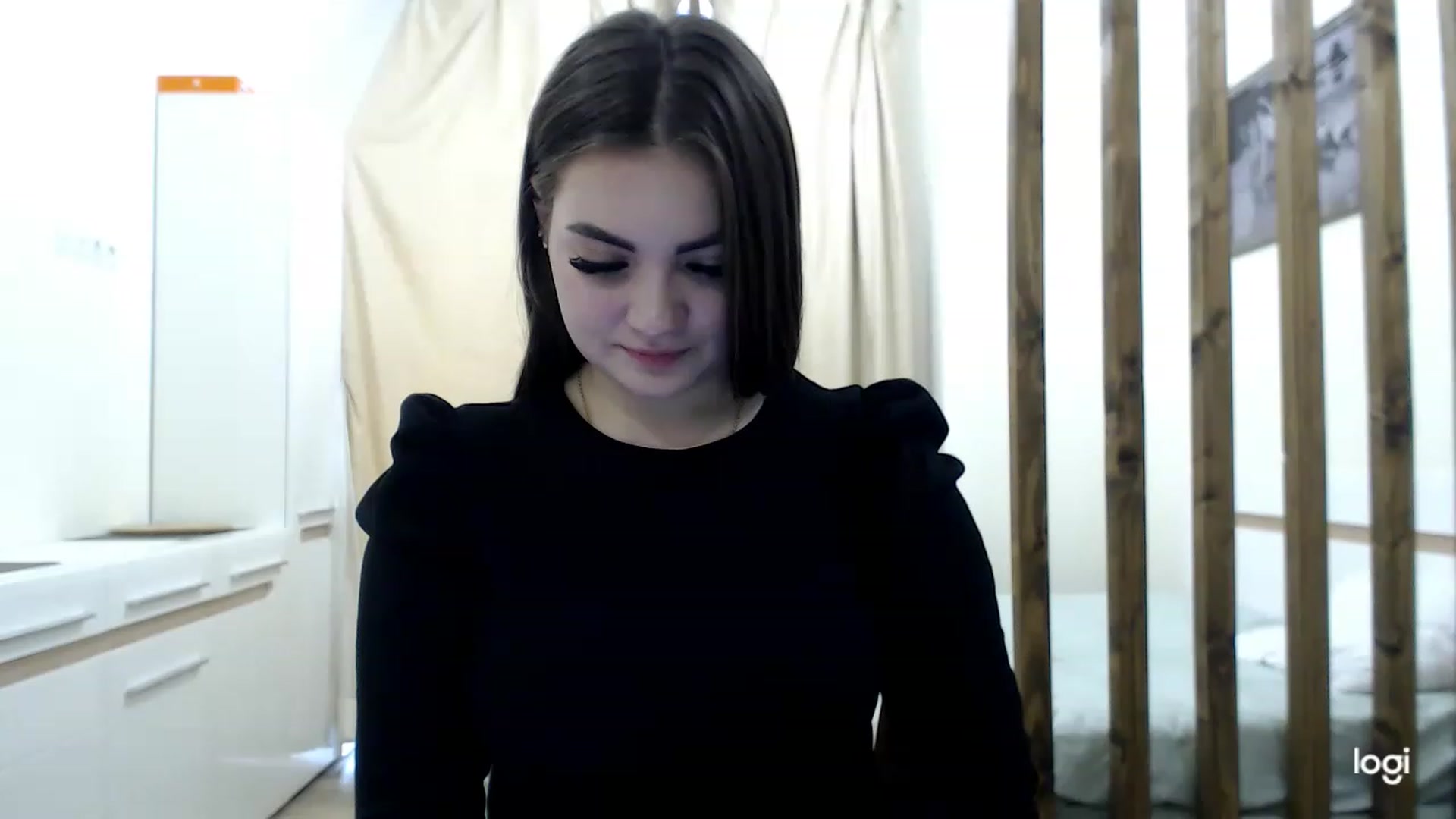 Gallery image thumbnail from CutieMoonX's myfreecams stream on, 03/21/2023, 14:28 image 4 of 20