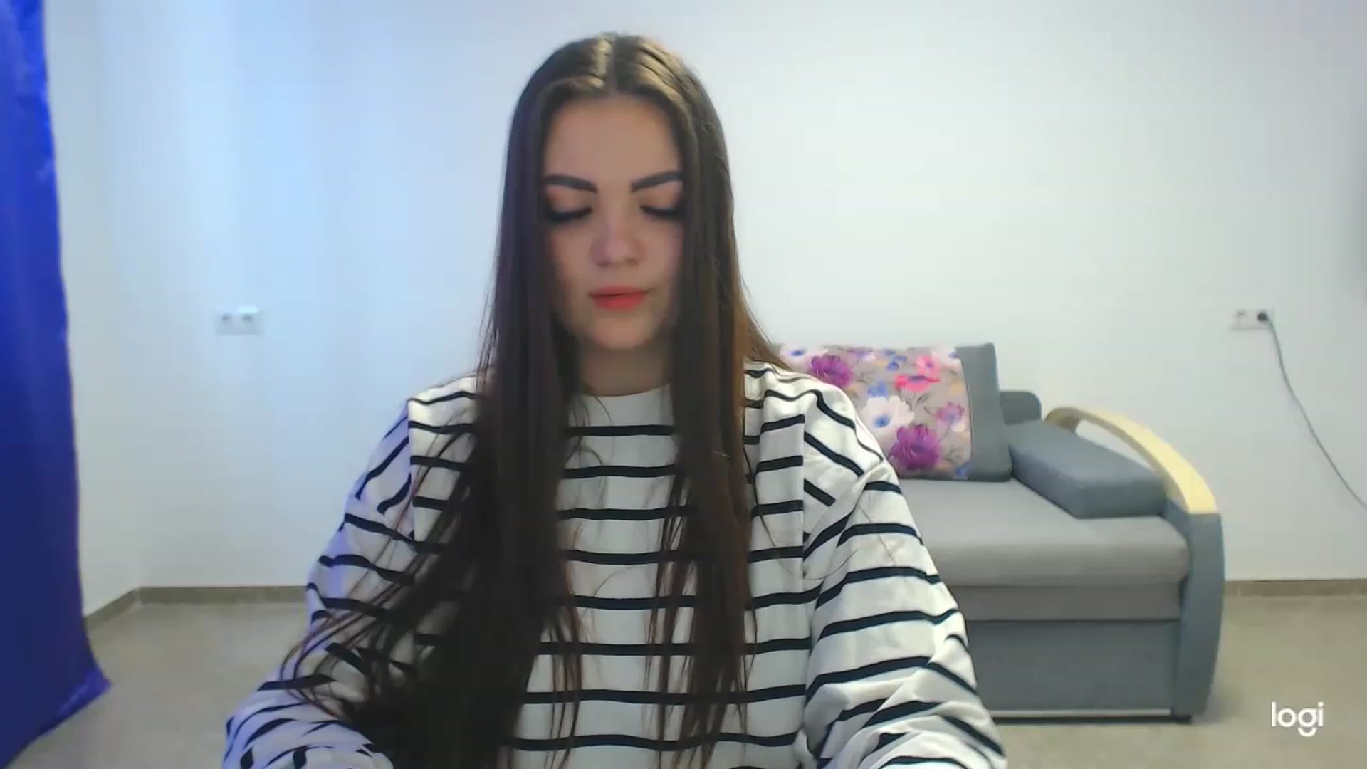 Gallery image thumbnail from CutieMoonX's myfreecams stream on, 04/03/2023, 14:16 image 20 of 20