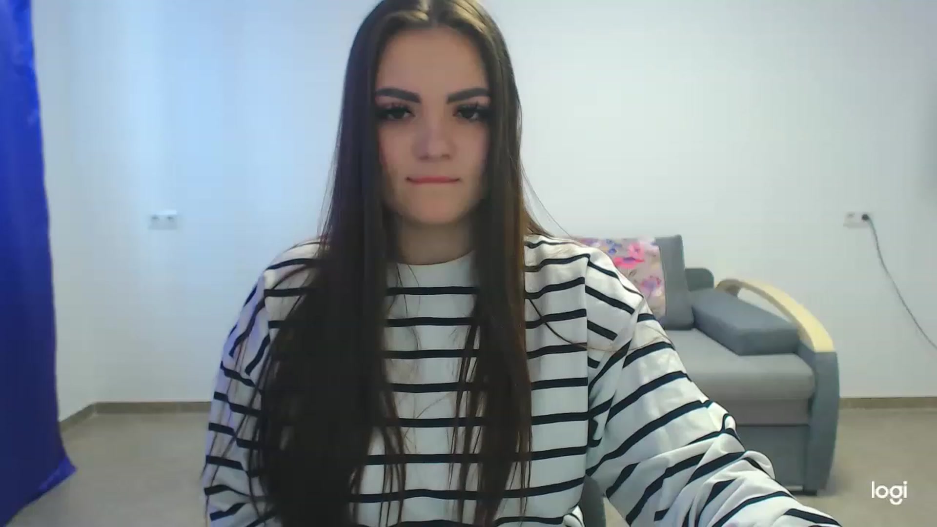 Gallery image thumbnail from CutieMoonX's myfreecams stream on, 04/03/2023, 14:16 image 13 of 20