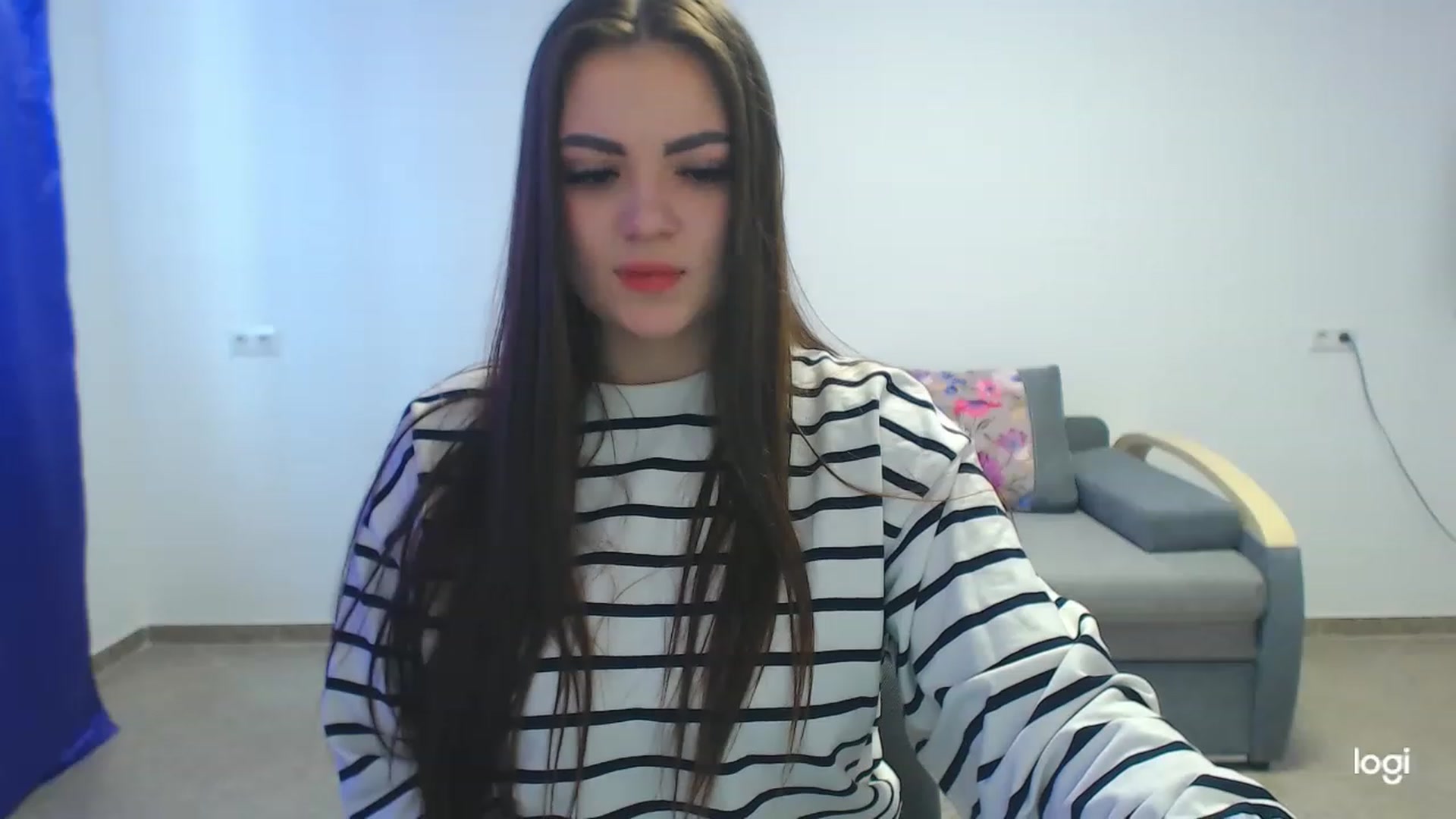 Gallery image thumbnail from CutieMoonX's myfreecams stream on, 04/03/2023, 14:16 image 11 of 20