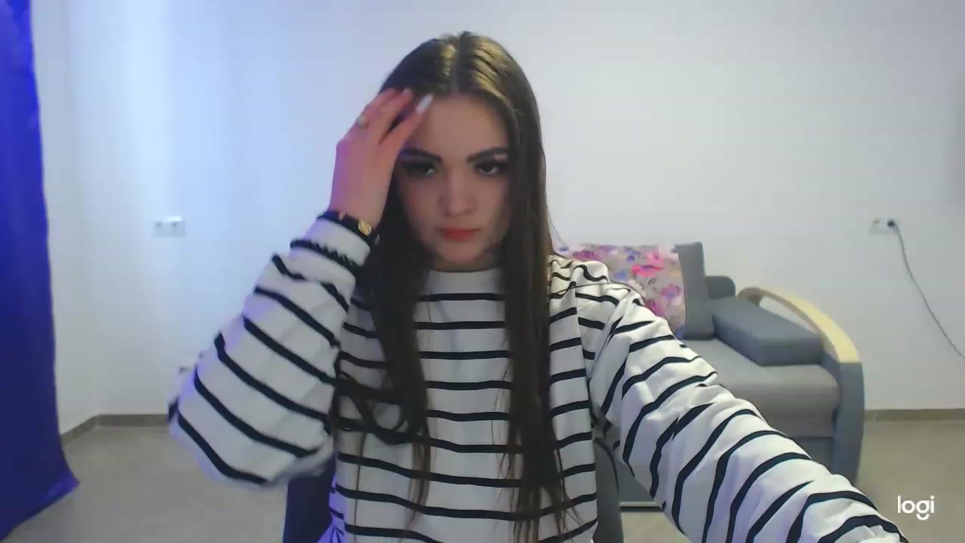 Gallery image thumbnail from CutieMoonX's myfreecams stream on, 04/03/2023, 14:16 image 1 of 20