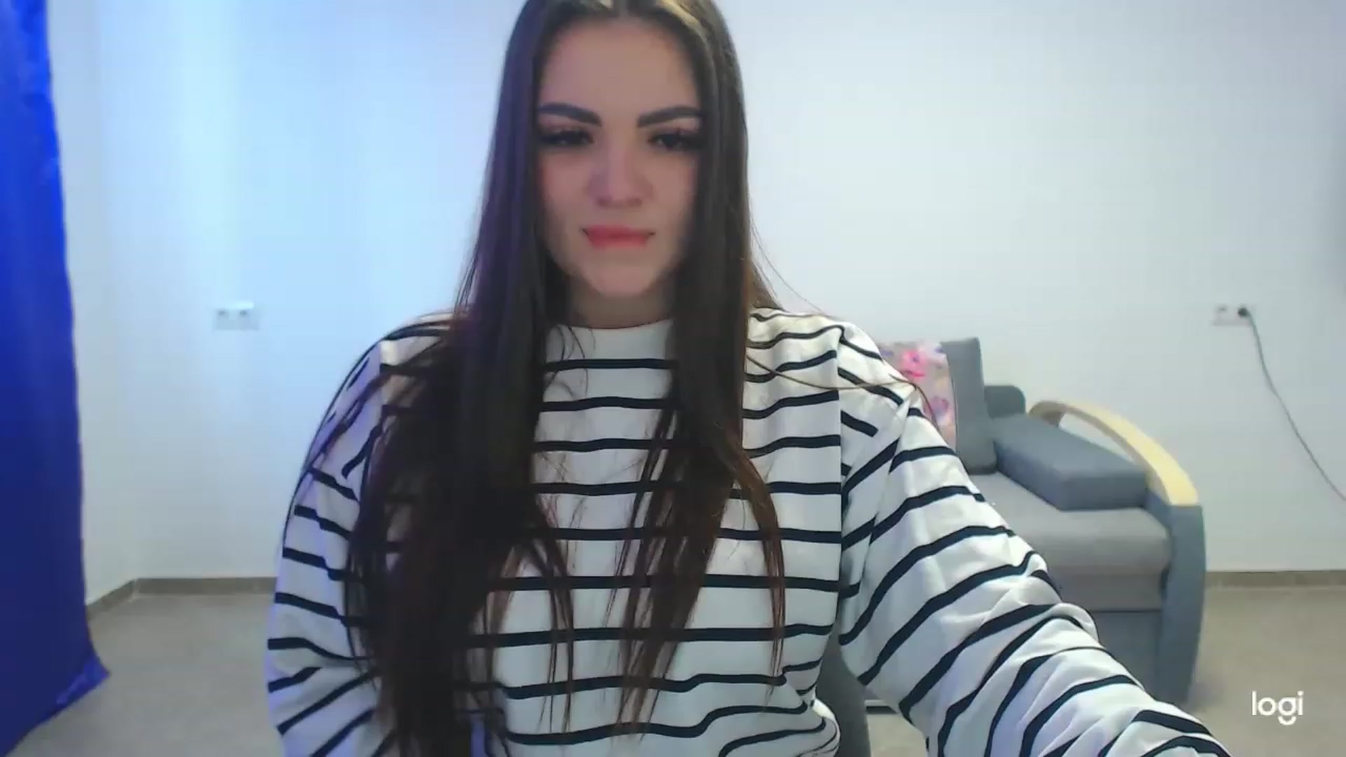 Gallery image thumbnail from CutieMoonX's myfreecams stream on, 04/03/2023, 14:16 image 7 of 20