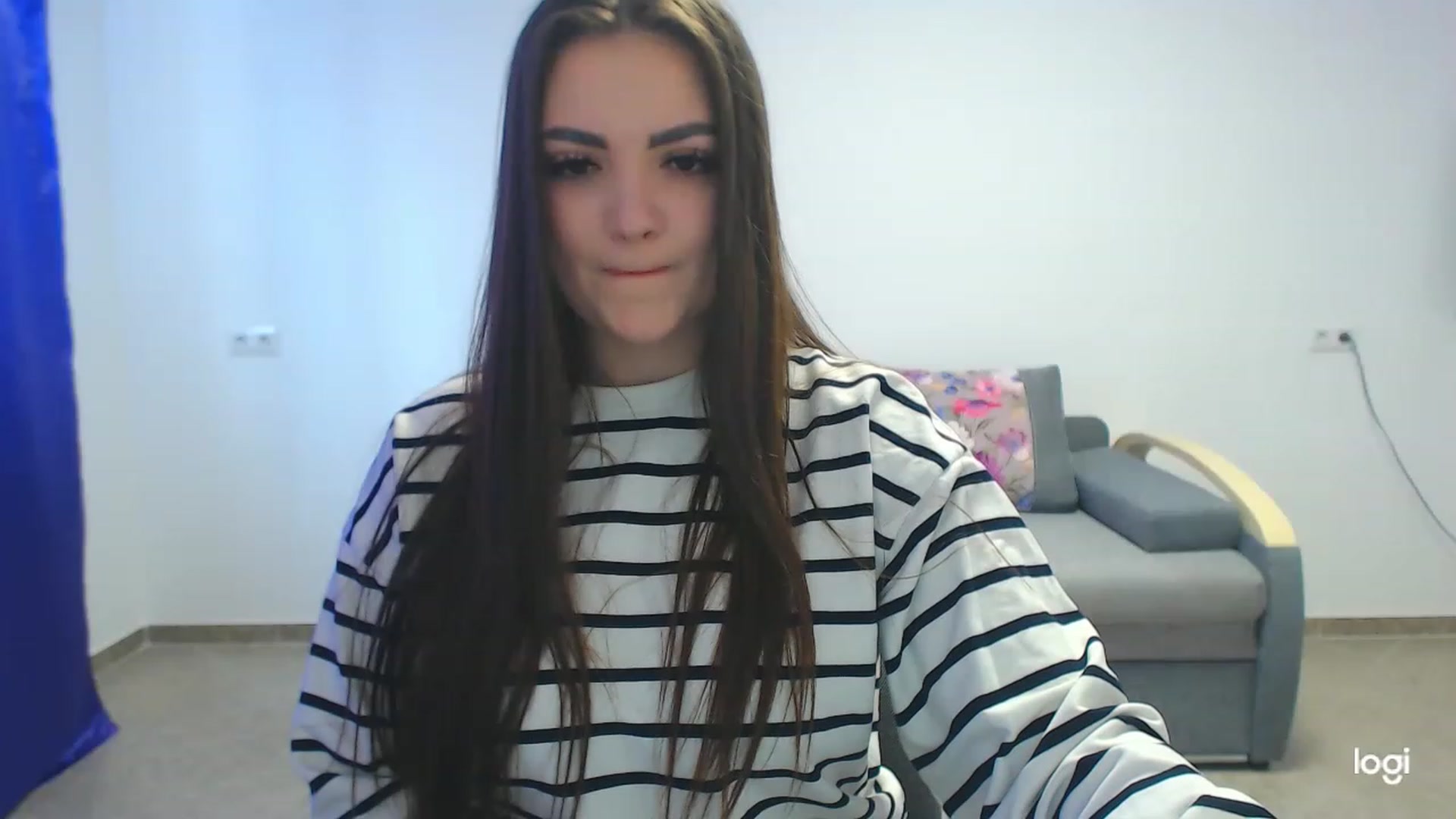 Gallery image thumbnail from CutieMoonX's myfreecams stream on, 04/03/2023, 14:16 image 18 of 20