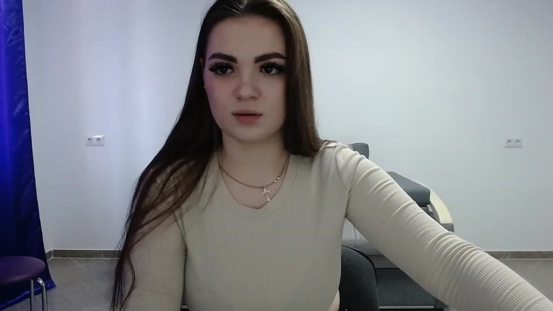 Gallery image thumbnail from CutieMoonX's myfreecams stream on, 04/28/2023, 15:15 image 20 of 20