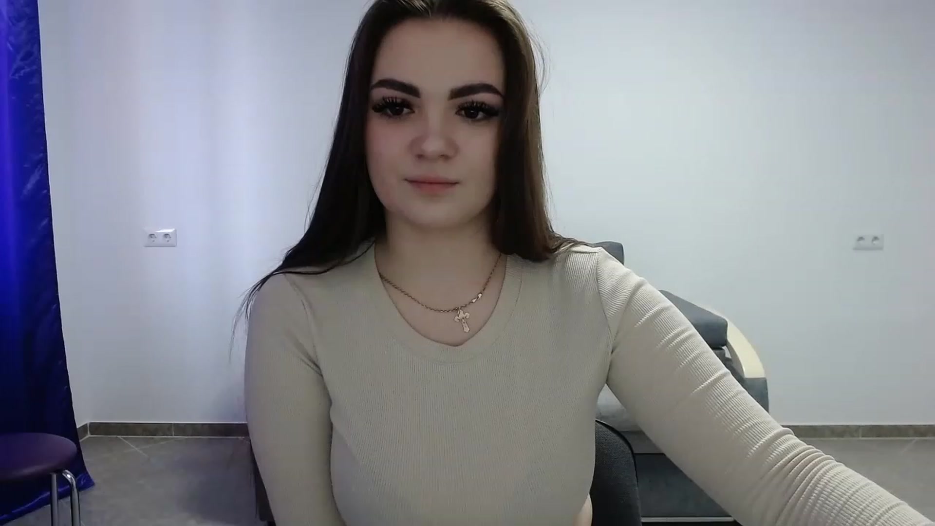 Gallery image thumbnail from CutieMoonX's myfreecams stream on, 04/28/2023, 15:15 image 17 of 20