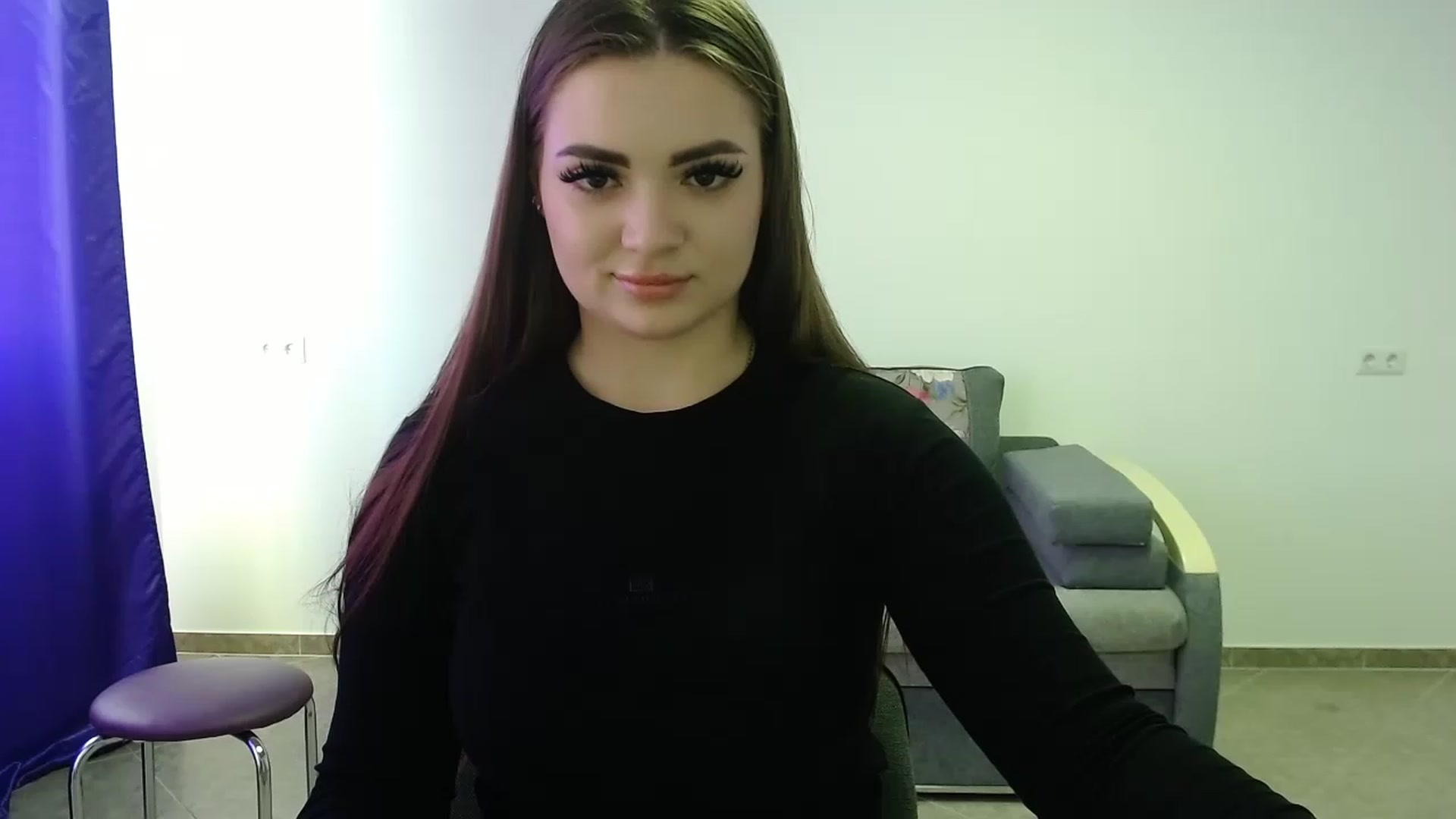 Gallery image thumbnail from CutieMoonX's myfreecams stream on, 05/03/2023, 13:23 image 3 of 20
