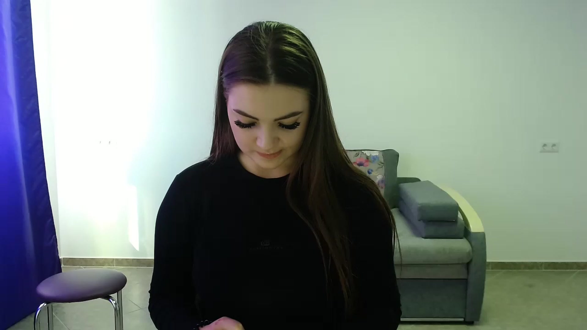 Gallery image thumbnail from CutieMoonX's myfreecams stream on, 05/03/2023, 13:23 image 13 of 20