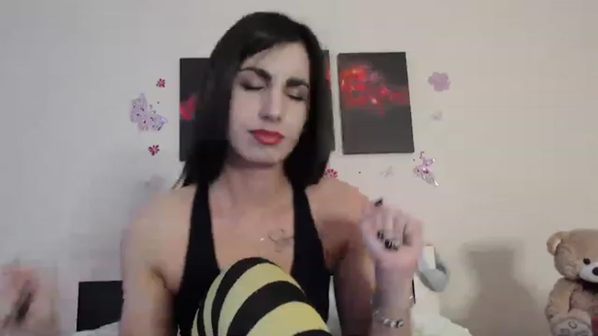 Gallery image thumbnail from CutieOlga's myfreecams stream on, 11/25/2022, 04:16 image 9 of 20
