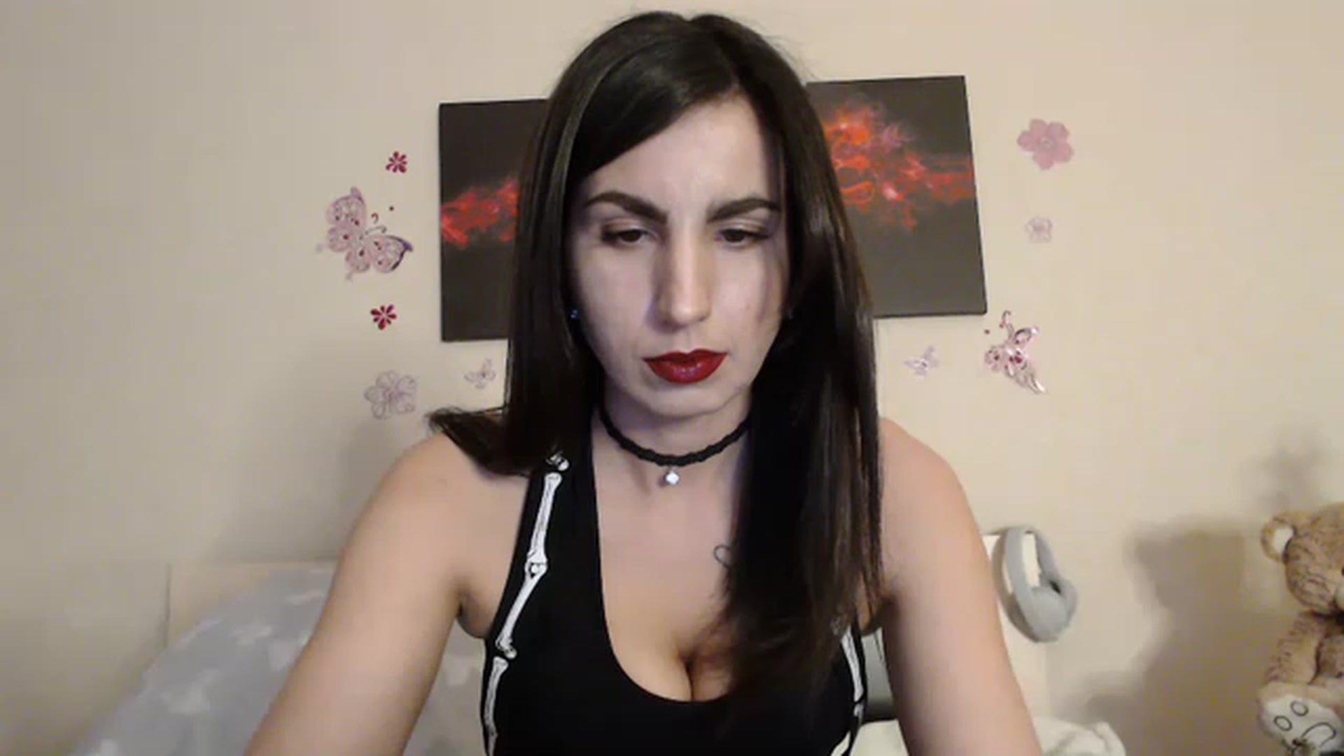 Gallery image thumbnail from CutieOlga's myfreecams stream on, 12/26/2022, 04:21 image 1 of 20