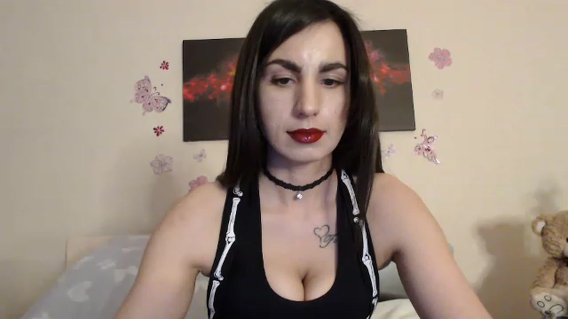 Gallery image thumbnail from CutieOlga's myfreecams stream on, 12/26/2022, 04:21 image 2 of 20
