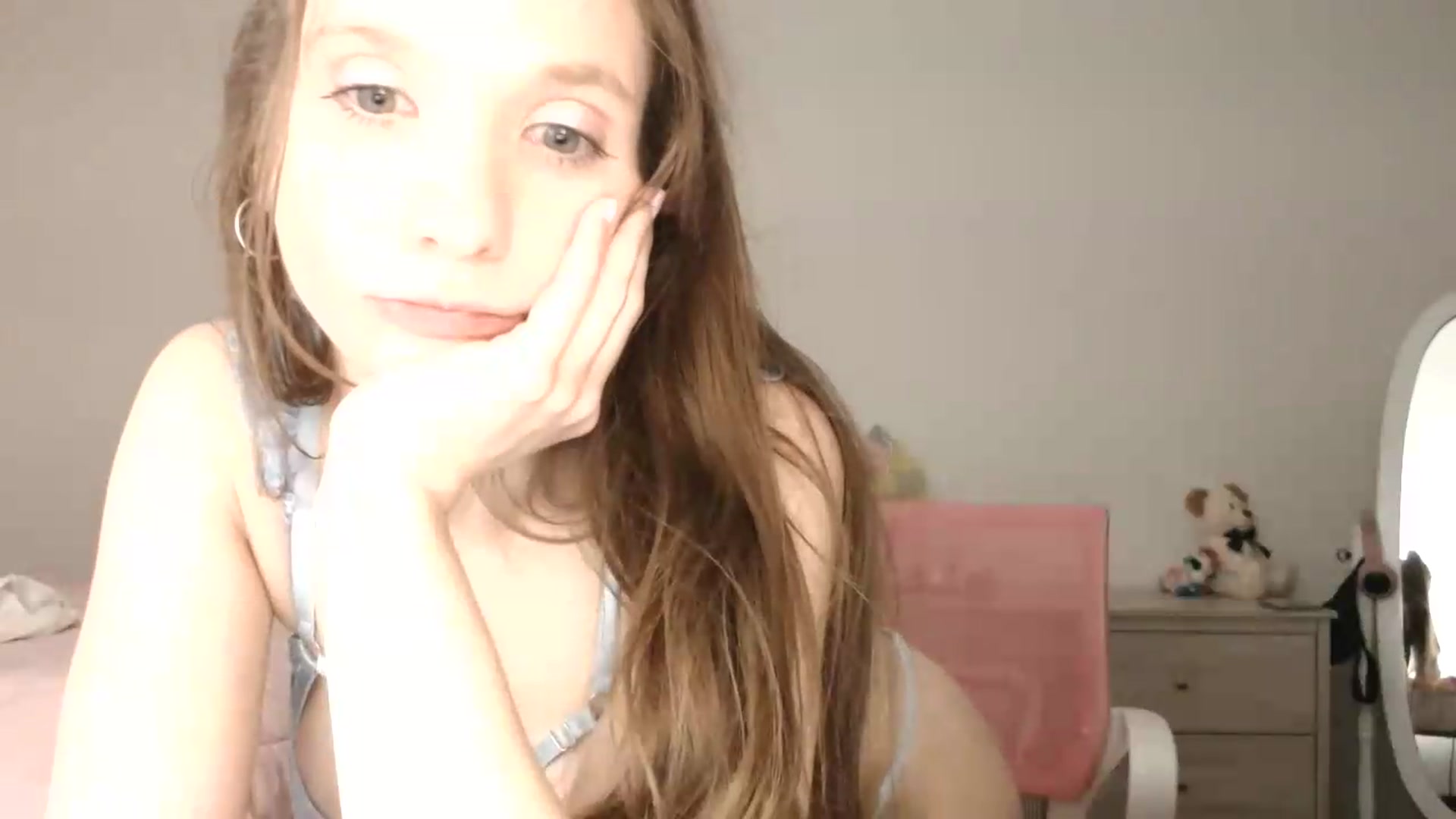 Gallery image thumbnail from CutiePieLila's myfreecams stream on, 08/12/2026, 24:46 image 14 of 20