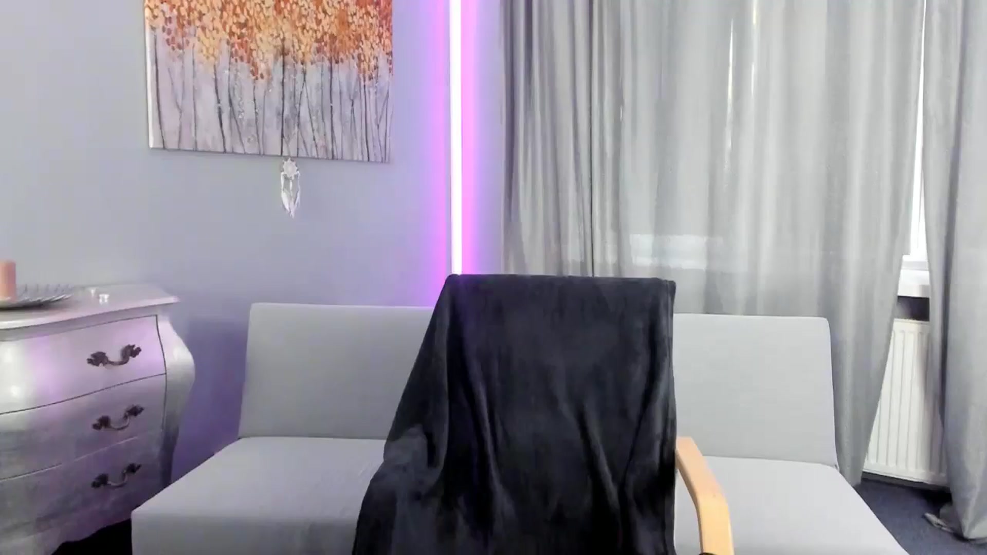 Gallery image thumbnail from CutieScarlett's myfreecams stream on, 05/24/2025, 15:32 image 17 of 20